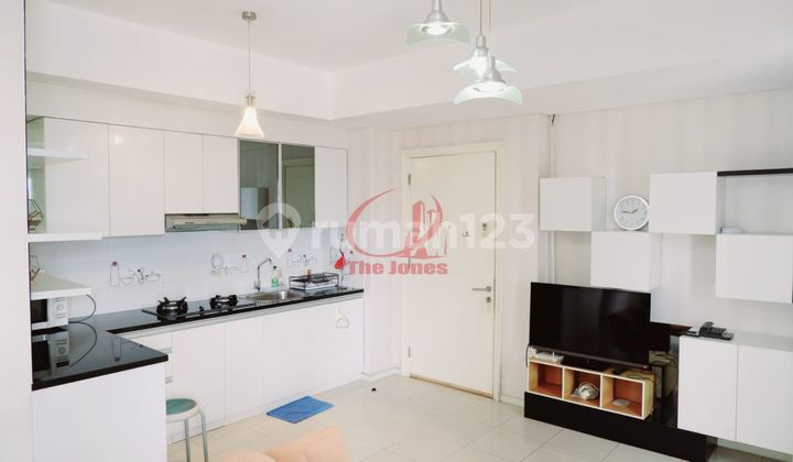 Sewa Apartemen Cosmo Terrace 2 Bedroom Full Furnished 2