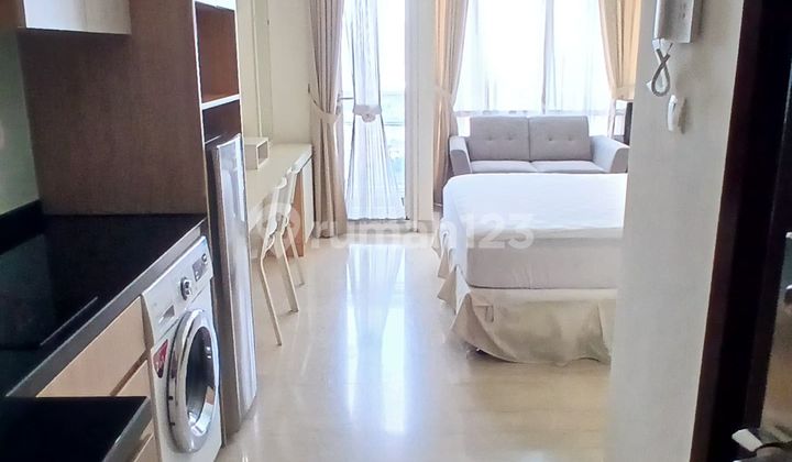 Rent a Studio Type Fully Furnished Menteng Park Apartment Rent a Studio Type Fully Furnished Menteng Park Apartment
