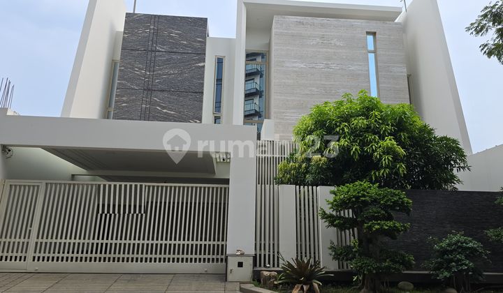 DIJUAL Garden House, 15x30, bangun sendiri, VIEW DANAU, semi furnished siap huni. Swimming pool, Karaoke, Jaccuzi DIJUAL Garden House, 15x30, bangun sendiri, VIEW DANAU, semi furnished siap huni. Swimming pool, Karaoke, Jaccuzi