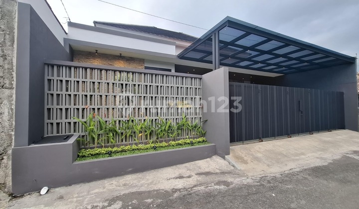 Ready-to-Live House, Contemporary Design Near Sambisari Temple in Purwomartani, Kalasan 2