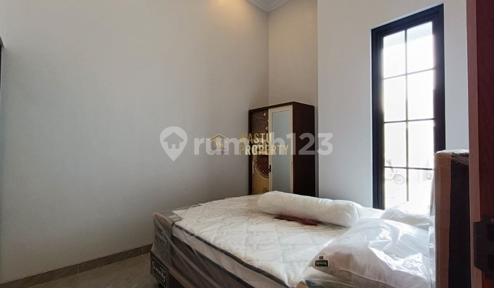 New House Within Cluster Access One Gate System There Are 8 Units 2