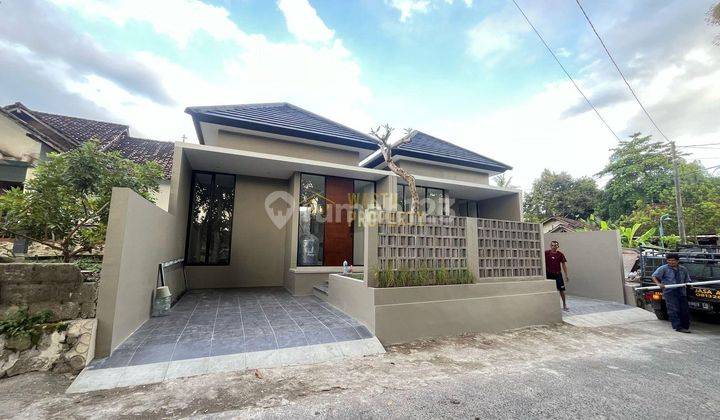 RUMAH MURAH SIAP HUNI DENGAN DESIGN KEKINIAN DI SEYEGAN SLEMAN 1