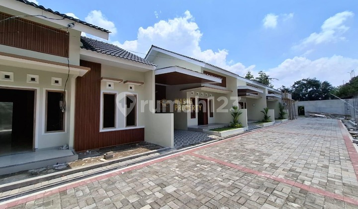 RUMAH BARU SIAP HUNI DEKAT CANDI SAMBISARI, KALASAN, SLEMAN