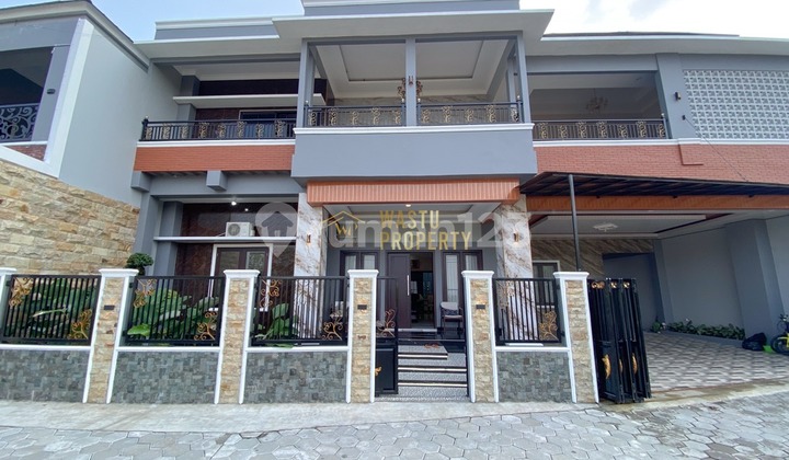 RUMAH MEWAH, DEKAT RING ROAD MAGUWOHARJO, SLEMAN RUMAH MEWAH, DEKAT RING ROAD MAGUWOHARJO, SLEMAN