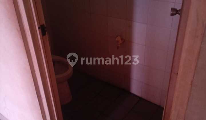 3-Storey Shop House, Taman Semanan, West Jakarta 2