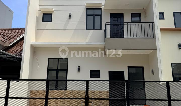 Rumah Bagus Siap Huni Metland Puri Jakarta Barat