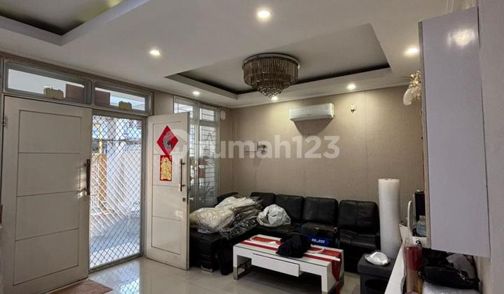 Rumah Bagus Semi Furnished Taman Palem Lestari 2