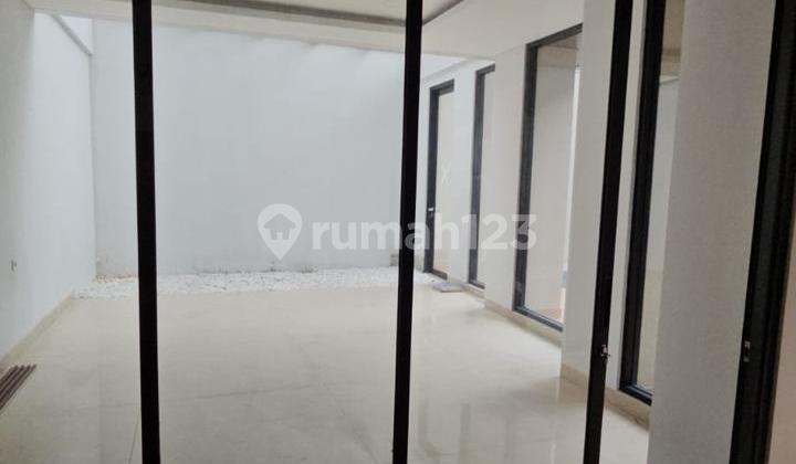 For Sale New House In The Exclusive Himalaya Garden Area With Private Swimming Pool In Lippo Karawaci Central, Freehold Title, House in Karawaci. 2