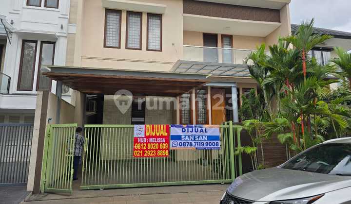 Rumah Rapi Dan Terawat Dan Ada Kolam Renang Di Sektor 1d Gading Serpong SHM Bagus di Sektor 1D-Gading Serpong 1