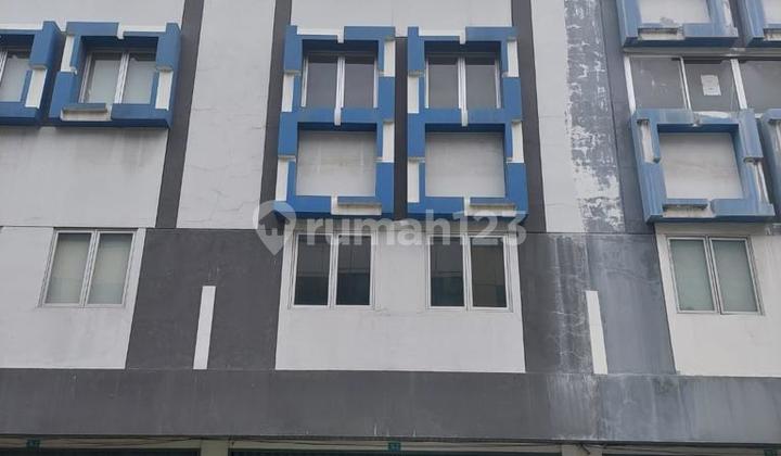 For Sale: 4-Storey Shop House in Gading Bukit Indah, Kelapa Gading, Building Area 264m2, Flood-Free