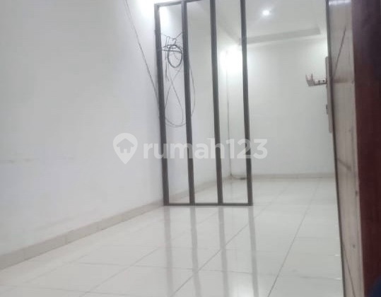 Rumah Bagus, Murah, Strategis, Dekat Sekolah, Dekat Klinik, Dekat Apotik, Dekat Transportasi Umum, Dekat Pusat Perbelanjaan, Dekat Tol Di Kemayoran, Jakarta Pusat Rumah Bagus, Murah, Strategis, Dekat Sekolah, Dekat Klinik, Dekat Apotik, Dekat Transportasi Umum, Dekat Pusat Perbelanjaan, Dekat Tol Di Kemayoran, Jakarta Pusat