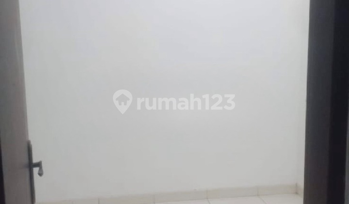 Rumah Bagus, Murah, Strategis, Dekat Sekolah, Dekat Klinik, Dekat Apotik, Dekat Transportasi Umum, Dekat Pusat Perbelanjaan, Dekat Tol Di Kemayoran, Jakarta Pusat 2