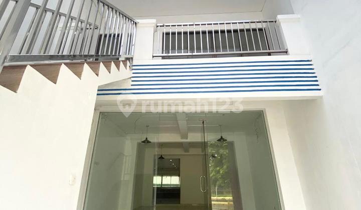 Good Shop House, Roadside, Strategic Location, Business Access, Close to Schools, Near Shopping Centers, Near Public Transportation, Near Toll Road, Near Places of Worship, Near Hospital in Gunung Sahari, Central Jakarta