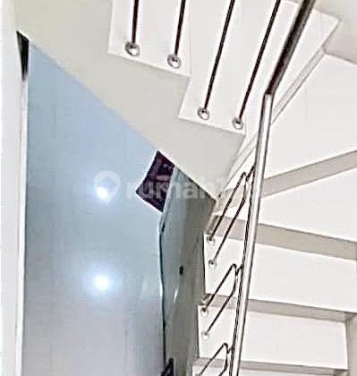 Rumah Hook Murah Jarang Ada Di Bawah Njop, Strategis, Dekat Sekolah, Dekat Rumah Sakit, Dekat Pusat Perbelanjaan, Dekat Transportasi Umum, Dekat Tempat Ibadah, Dekat Tol Di Sunter, Jakarta Utara