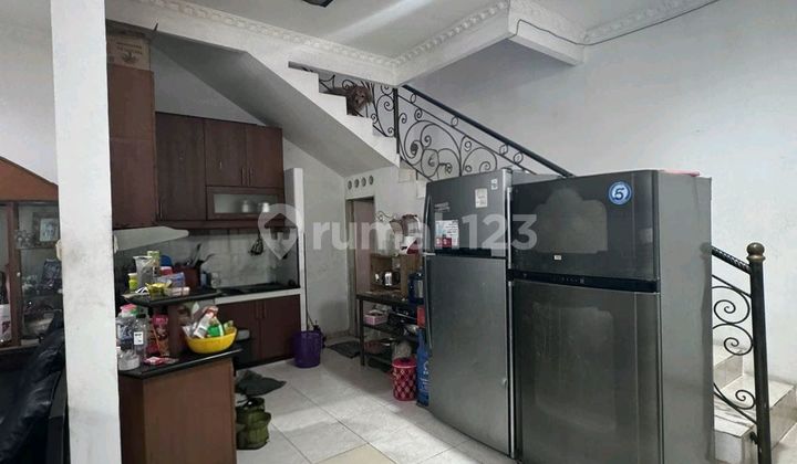 Rumah Siap Huni, Strategis, Murah, Ceiling Rumah Tinggi, Aman, Tidak Banjir, Dekat Lapangan Olahraga, Dekat Taman, Dekat Rumah Sakit, Dekat Pasar, Dekat Mall, Dekat Transportasi Umum, Dekat Pusat Perbelanjaan, Dekat Tol Di Sunter