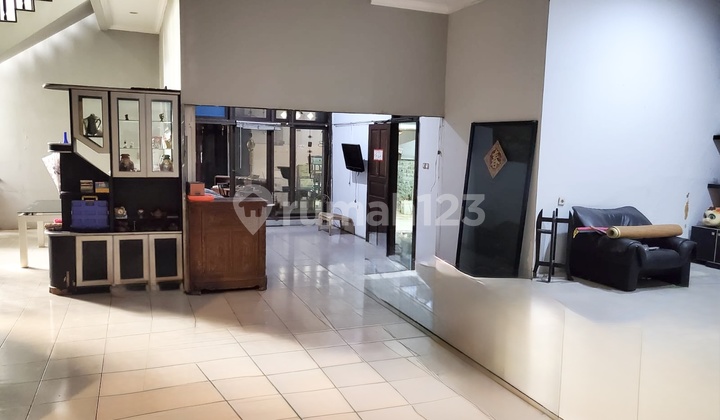 Luxury Hook House, Strategic, Safe, Comfortable, Near Schools, Near Shopping Centers, Near Places of Worship, Near Hospitals, Near Toll Roads, Near Public Transportation in Sunter, North Jakarta Luxury Hook House, Strategic, Safe, Comfortable, Near Schools, Near Shopping Centers, Near Places of Worship, Near Hospitals, Near Toll Roads, Near Public Transportation in Sunter, North Jakarta