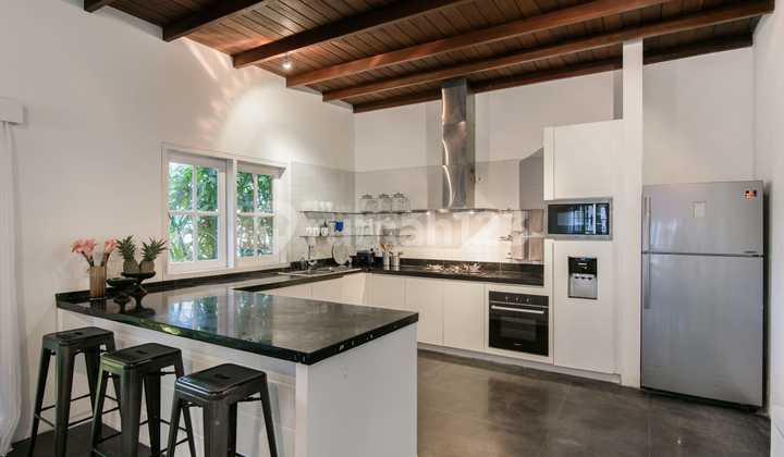 Villa Modern Full Furnish Tegal Cupek Umalas Kuta Utara