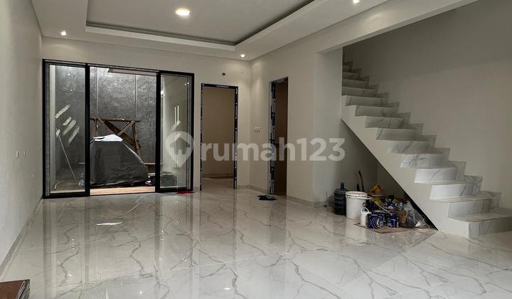 Dijual Bangunan Mandiri Azura - Vanya Park Bsd City 2