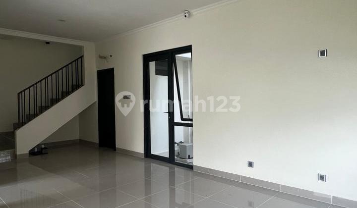 Disewakan Rumah Unfurnished Hoek Kawasan Symphonia Gading Serpong Disewakan Rumah Unfurnished Hoek Kawasan Symphonia Gading Serpong