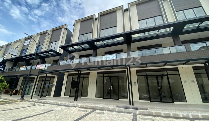 New Shop House for Rent! Adjacent to Sorento Gading Serpong New Shop House for Rent! Adjacent to Sorento Gading Serpong