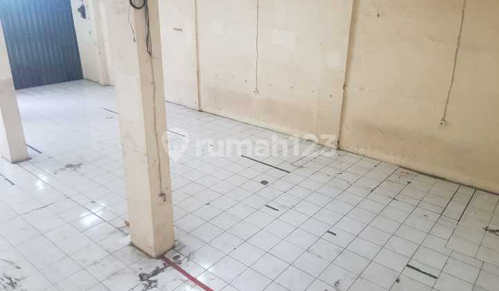 Roadside Shop Building on Sawangan Depok Main Road, Post Office 2