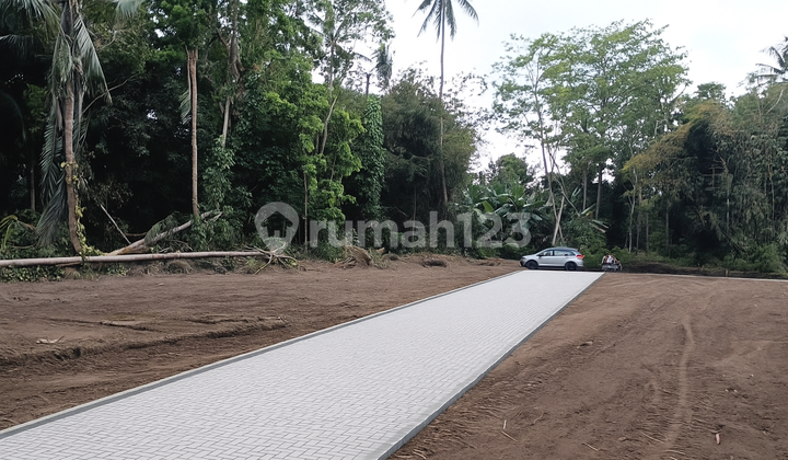 Land for Sale in North Jogja, Near Floating Resto Denggung Land for Sale in North Jogja, Near Floating Resto Denggung