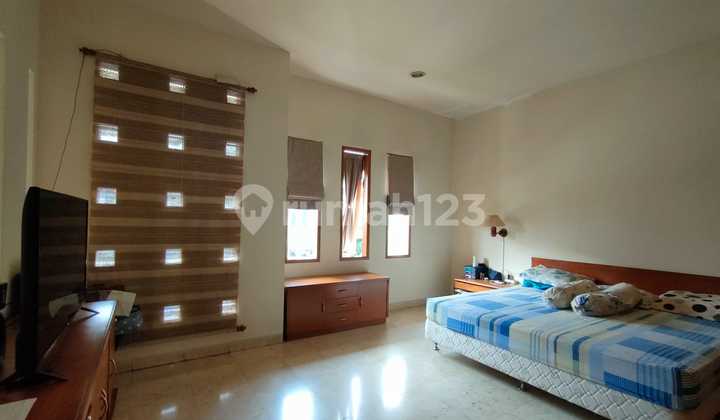 Dijual Rumah Mewah Siap Huni di Batununggal Indah Bandung