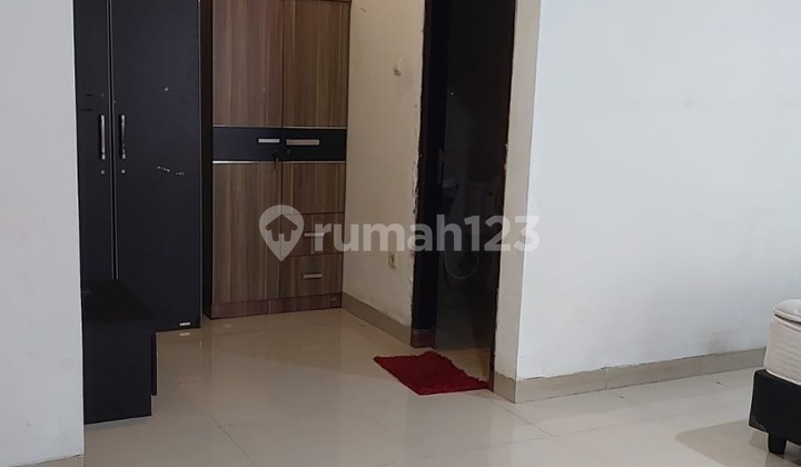 Dijual Rumah Strategis di Depok - Dekat Mall, Rs, Stasiun KRL & Kampus 2