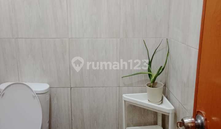 For Sale, Ready-to-Occupy House in Taman Kopo Indah I, Bandung 2