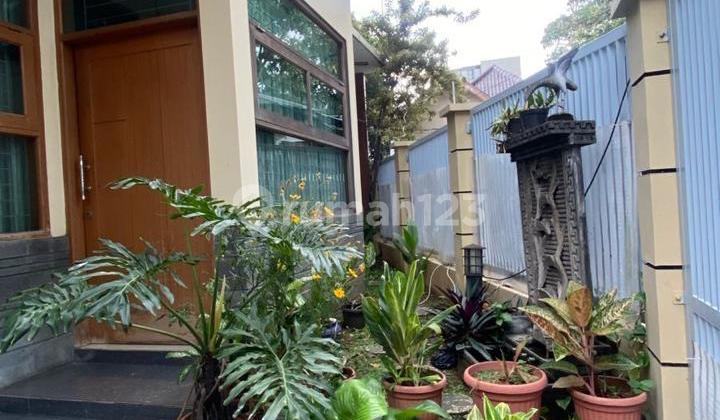 For Sale, Ready-to-Occupy House in the Center of Bandung City 1