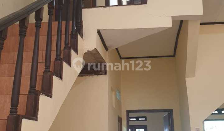 Dikontrakan Rumah 2 Lantai 3 Kamar Tidur Dekat Pasar Margahayu Permai Kopo Bandung 2