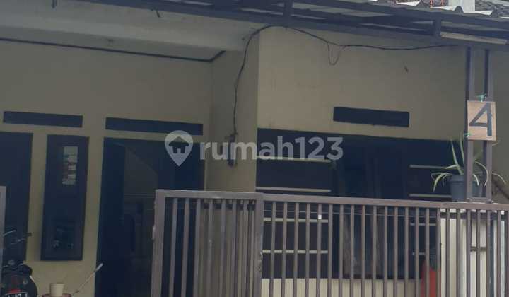 Dikontrakan Rumah 2 Lantai 3 Kamar Tidur Dekat Pasar Margahayu Permai Kopo Bandung