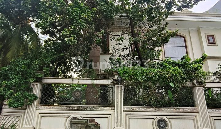 Rumah, 2 Lantai, SHM, Dekat Landmark, Siap Huni, 1