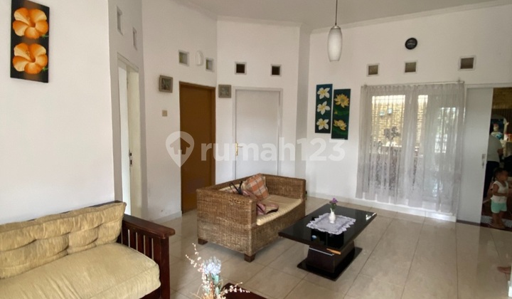Rumah Tinggal Nyaman Akses Utama Kompleks Di Sudut 2