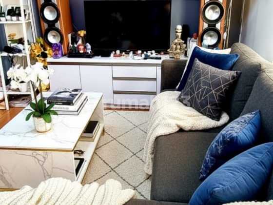 Jual Rumah Cantik 3 Lantai di Sariwangi Bandung Utara Jual Rumah Cantik 3 Lantai di Sariwangi Bandung Utara