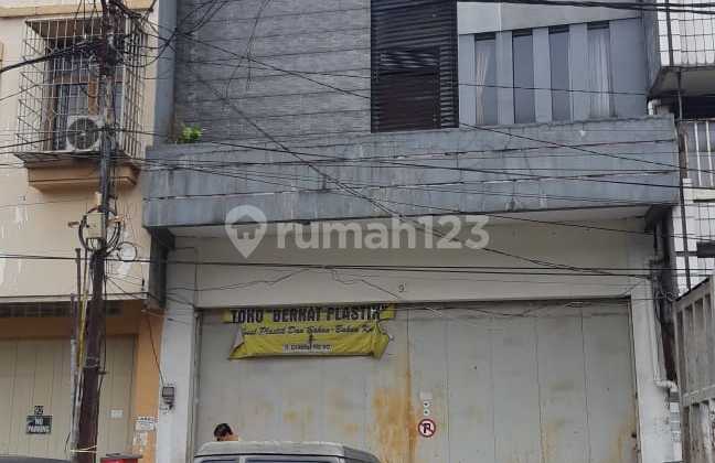 Ruko 4 Lantai Jalan Dulatip Bandung 1