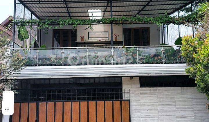 For Sale 3-Story House Fully Furnished on Jl. Kembar Bandung