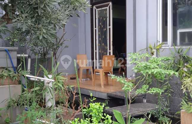 Rumah Cigadung Raya Timur Bandung