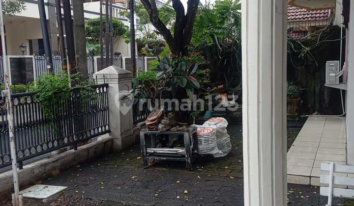 Dijual Rumah Strategis Kemanggisan Jakarta Barat - LT 252 M² SHM