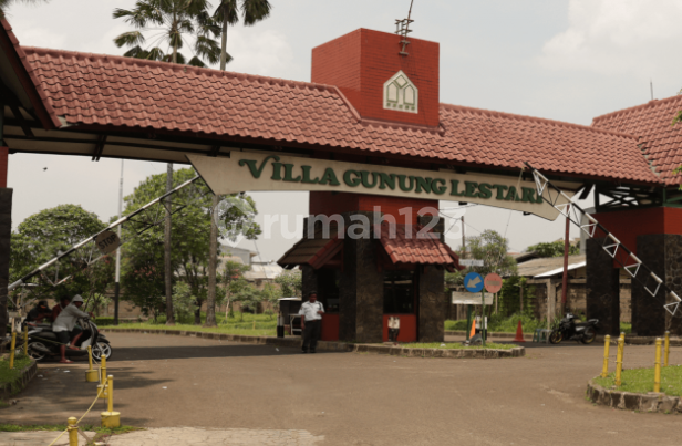 Luxury Natural Cool House South Tangerang