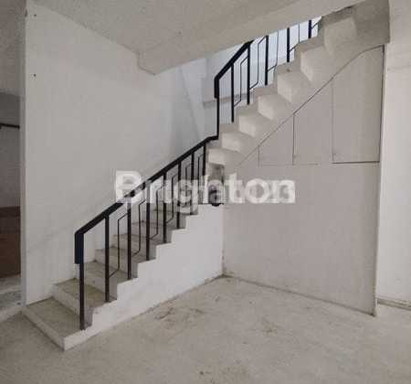 Ruko Jl Panjang Kedoya Raya 3 Floors Suitable for Cafe 2