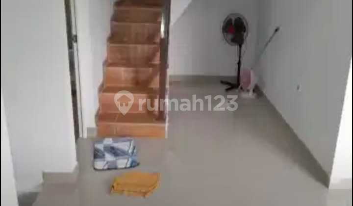 Dijual Murah Rumah 3 Lantai Siap Huni – Pinus Regency, Bandung