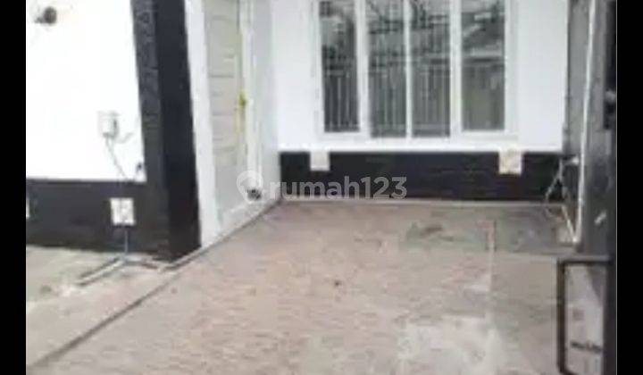 Disewakan Rumah 2 Lantai Di Kawasan Pusat Kota – Muarasari, Bandung 1