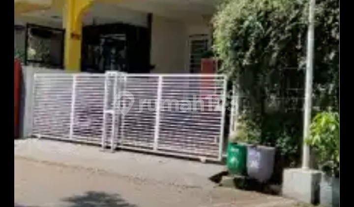 Dijual Rumah 3 Lantai – Padasuka Ideal Residence 2