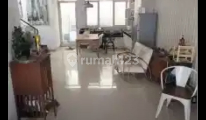 Rumah – Komplek Graceland Residence, Antapani 2