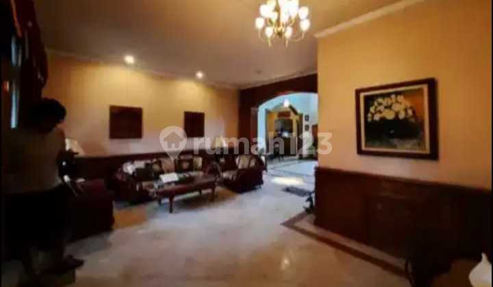 For Sale Luxury House – Kawaluyaan Indah
