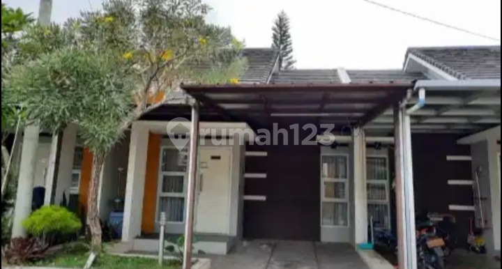 Rumah Dalam Komplek Soekarno Hatta Cijawura Girang