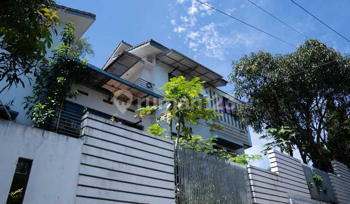 Dijual Villa Atas Gunung Jatihandap - Cimeunyan Bandung Dijual Villa Atas Gunung Jatihandap - Cimeunyan Bandung