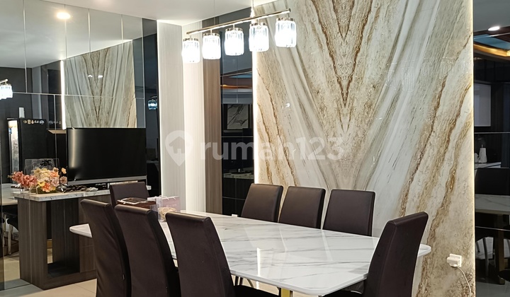 Dijual Rumah Siap Pakai Full Furnished di Area Kota Baru Parahyangan Tatar Tarubhawana Bangunan Sudah Renovasi Full Bangunan