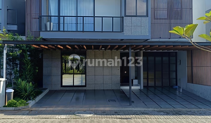 Dijual Rumah Siap Pakai Full Furnished di Area Kota Baru Parahyangan Tatar Tarubhawana Bangunan Sudah Renovasi Full Bangunan